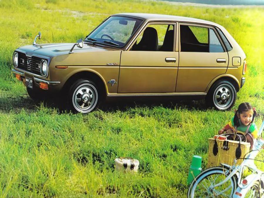  Daihatsu Fellow Max 4-Door Saloon 1972 года  (фото 1 из 3)